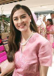 Marian Rivera has sold all her imported fashion pieces to create a wardrobe entirely made from local Filipino brands. What inspired this bold move? Fans are excited to see her new style!