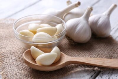 Why You Should Consider Eating Raw Garlic Daily